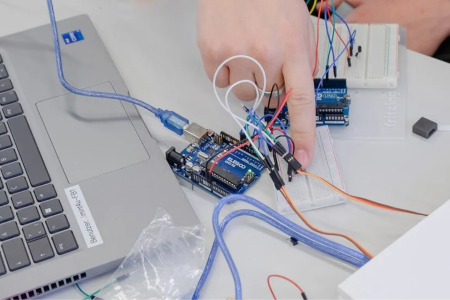 Technik zum Anfassen - Werde zum Arduino-Tüftler!