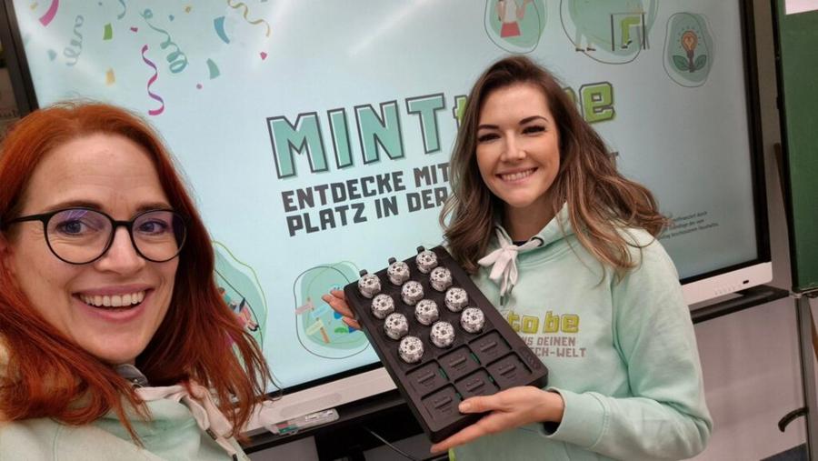 Mini Roboter selbst programmieren & Selbstbewusstsein boosten