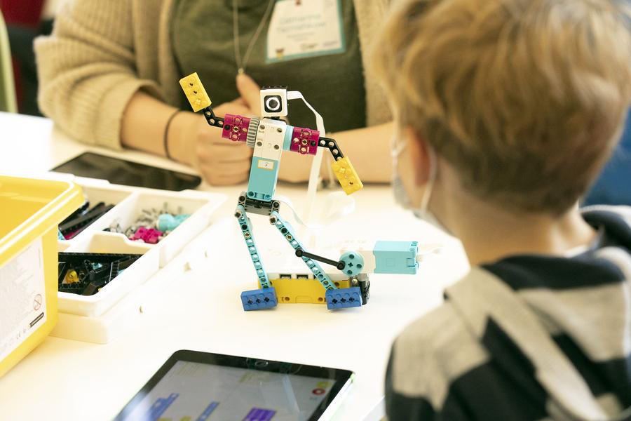 Kreativ mit LEGO® - Bau dein eigenes Modell und erwecke es zum Leben!