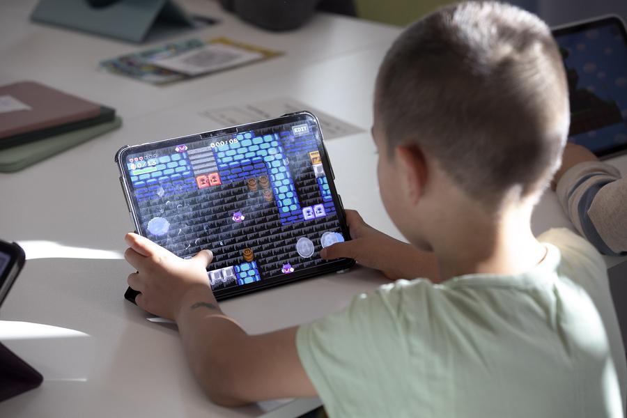 Bauen, testen, rebloxeln - so entsteht dein eigener Charakter in einer Spielewelt!